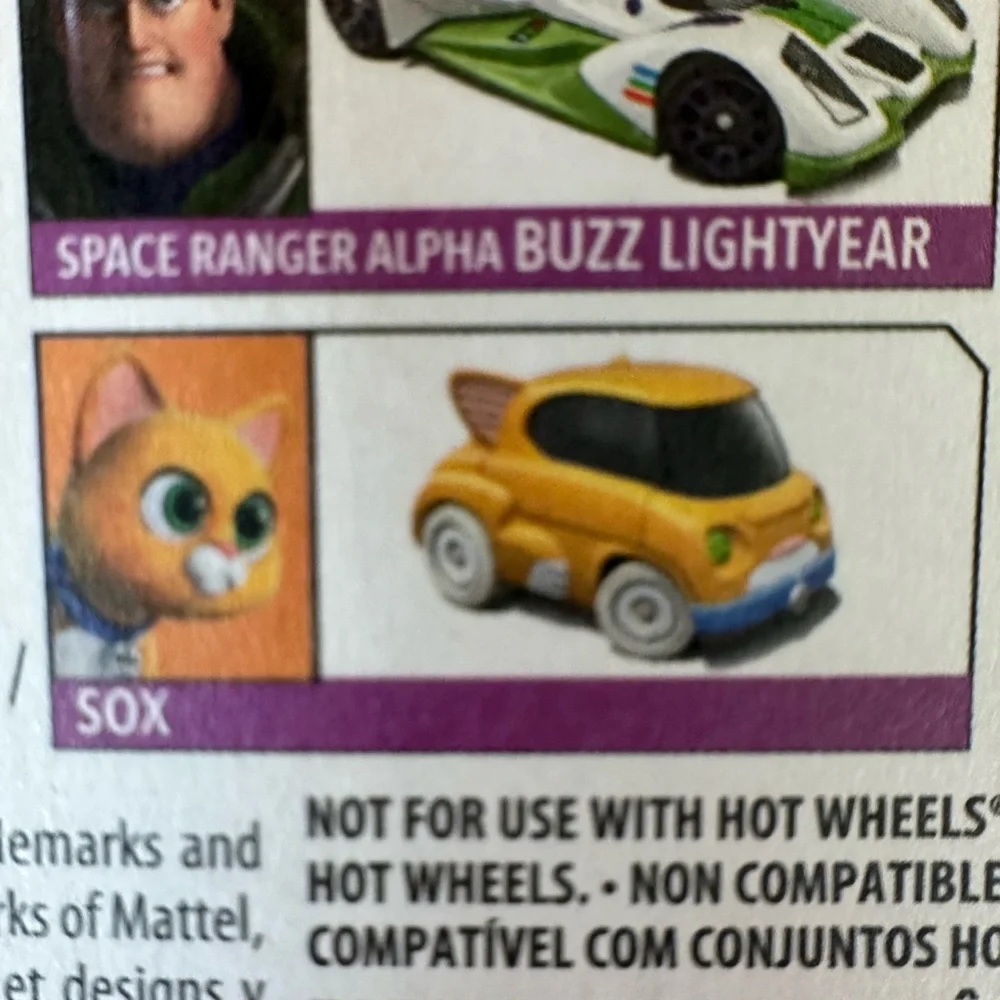 Hot Wheels Disney Pixar SOX Lightyear character car vehicle